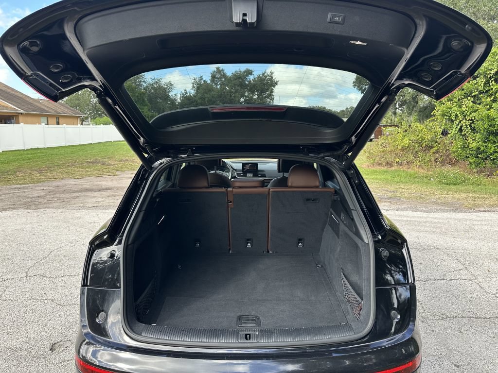 Used 2019 Audi Q5 2.0T Premium AWD/4WD image 16