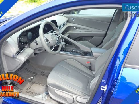 Used 2024 Hyundai Elantra SEL FWD image 23
