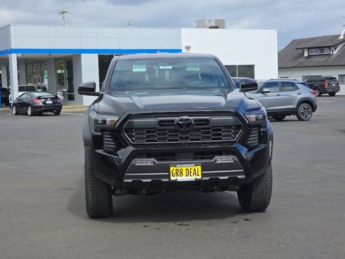 New 2026 Toyota Tacoma TRD Off-Road AWD/4WD image 3