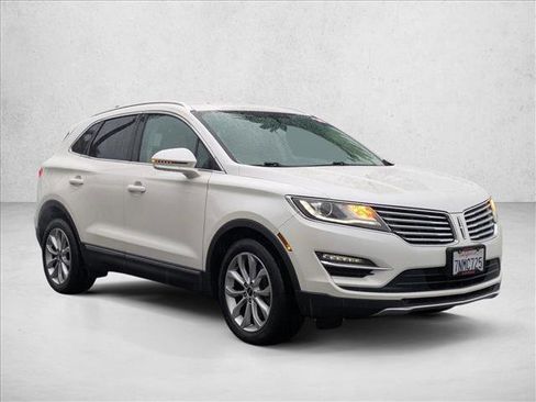 Used 2016 Lincoln MKC Select w/ Select Plus Package image 3