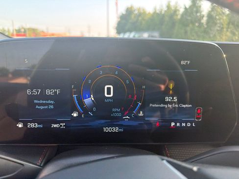 Used 2025 Chevrolet Equinox RS AWD/4WD image 12