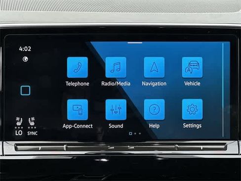 Used 2024 Volkswagen Atlas Cross Sport SE image 12