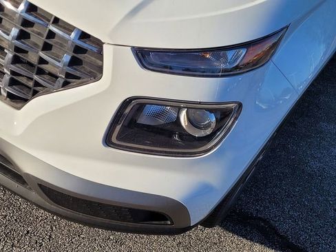 New 2025 Hyundai Venue SEL image 12