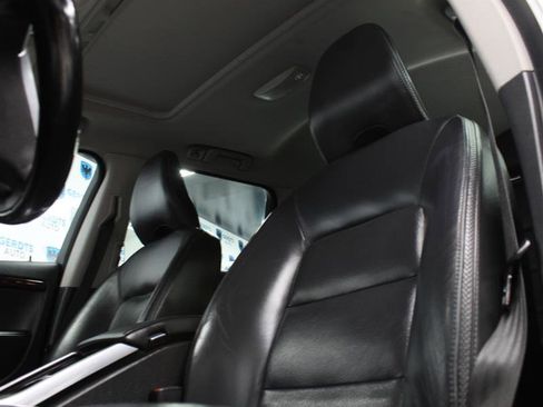 Used 2014 Volvo XC70 T6 w/ Climate Package image 8