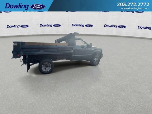 Used 2005 Ford F350 4x4 Regular Cab DRW Super Duty image 3