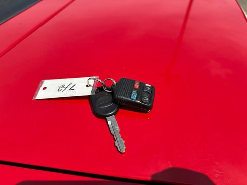 Used 2007 Ford Mustang Convertible RWD image 57