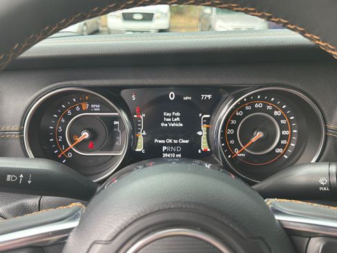 Used 2023 Jeep Gladiator Overland AWD/4WD image 27