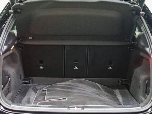 Used 2025 Mercedes-Benz GLA 250 image 29