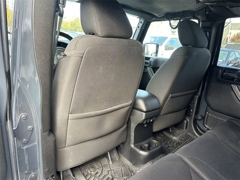 Used 2016 Jeep Wrangler Unlimited Sport w/ Quick Order Package 24S image 12