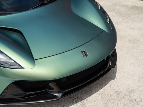 Used 2025 Lotus Emira RWD image 9