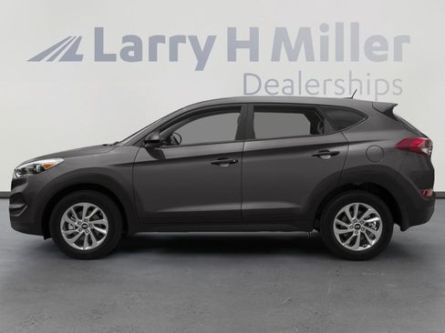 Used 2017 Hyundai Tucson SE image 3
