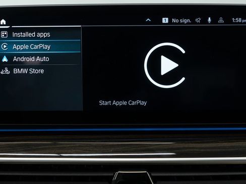 Used 2023 BMW 530e xDrive w/ Premium Package image 30