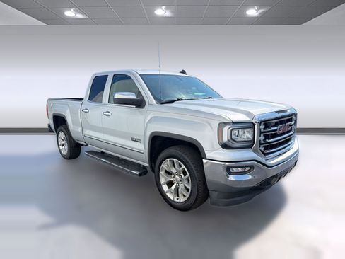 Used 2017 GMC Sierra 1500 SLT w/ Texas SLT Premium Package RWD image 6