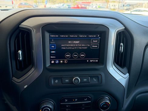 Used 2021 Chevrolet Silverado 1500 Custom w/ Safety Confidence Package image 10