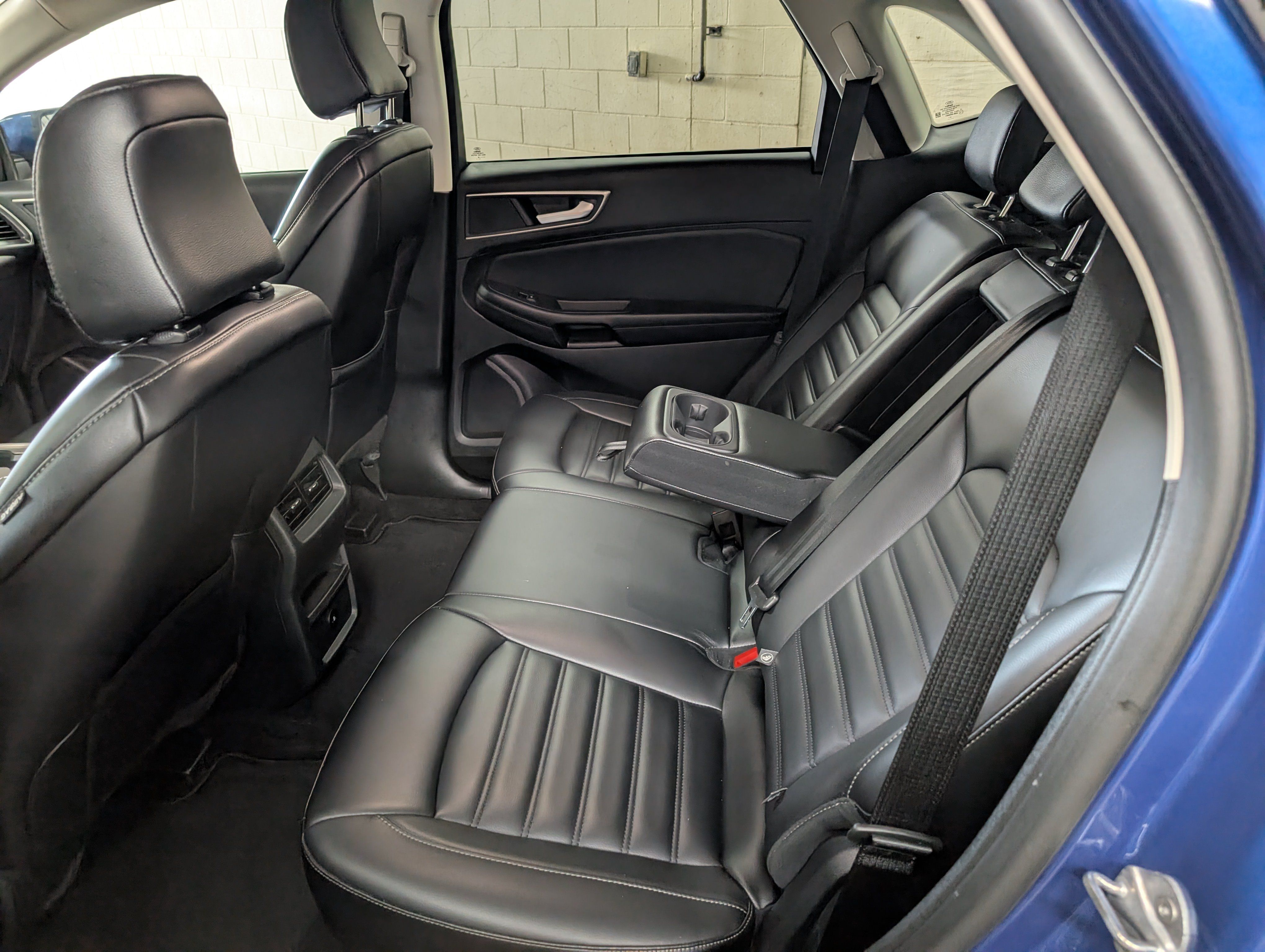 Used 2024 Ford Edge SEL AWD/4WD image 6