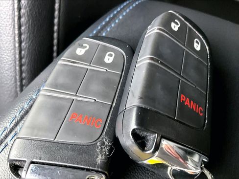 Used 2022 Jeep Compass Latitude image 14