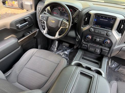 Used 2020 Chevrolet Silverado 2500 LT w/ Convenience Package image 40