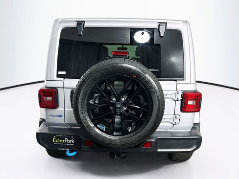 Used 2023 Jeep Wrangler Sahara w/ Cold Weather Group image 7