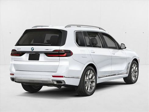 New 2027 BMW X7 xDrive40i w/ M Sport Package AWD/4WD image 2