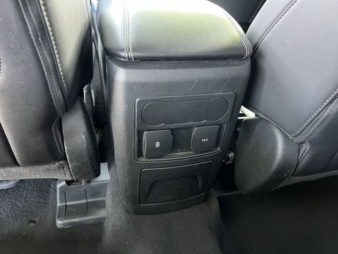 Used 2023 Ford Explorer XLT w/ Equipment Group 202A image 27