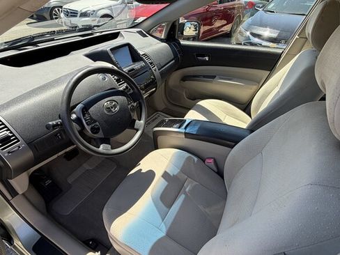Used 2007 Toyota Prius Touring w/ Pkg 5 FWD image 9