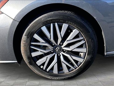 Used 2025 Nissan Altima 2.5 SV image 20