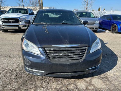 Used 2012 Chrysler 200 Touring w/ Cold Weather Group image 7
