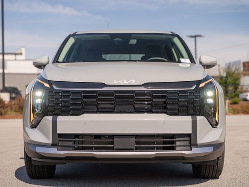 New 2026 Kia Sportage EX FWD image 2