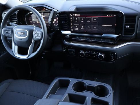 New 2026 GMC Sierra 2500 SLE AWD/4WD image 13