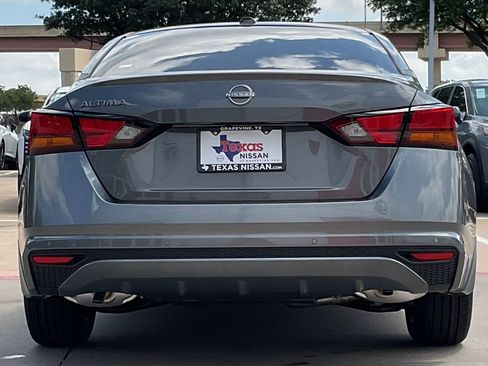 New 2026 Nissan Altima 2.5 SV FWD image 5
