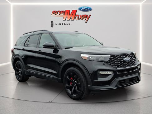 Used 2020 Ford Explorer ST w/ ST Street Pack image 3