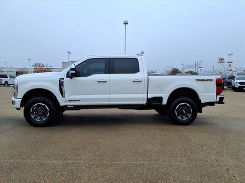 Used 2024 Ford F350 Platinum w/ Tremor Off-Road Package image 2