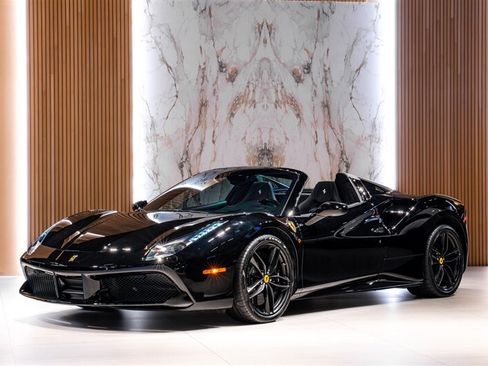 Used 2018 Ferrari 488 Spider RWD image 1