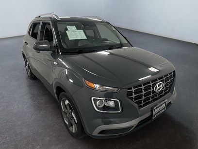 Used 2024 Hyundai Venue SEL