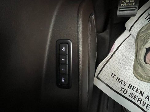 Used 2017 GMC Yukon Denali w/ Open Road Package image 46