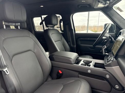 New 2026 Land Rover Defender 130 V8 image 15