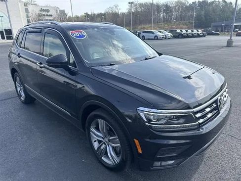 Used 2019 Volkswagen Tiguan SEL Premium w/ 3rd Row Seat Package AWD/4WD image 1