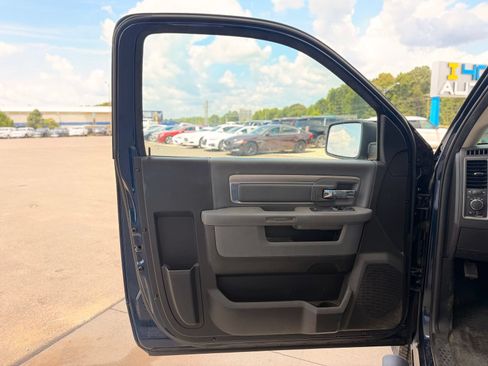 Used 2019 RAM 1500 Tradesman w/ Popular Equipment Group RWD image 13
