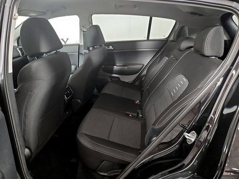 Used 2019 Kia Sportage LX w/ LX Popular Package image 11