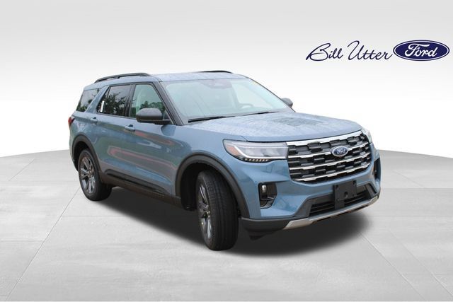 New 2026 Ford Explorer Active w/ Active Comfort Package AWD/4WD image 2