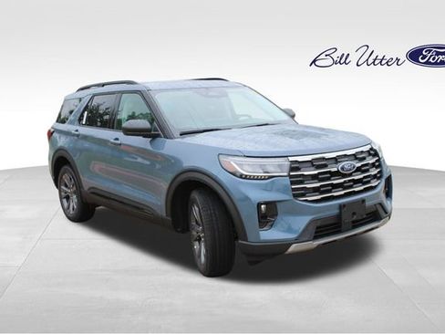 New 2026 Ford Explorer Active AWD/4WD image 2
