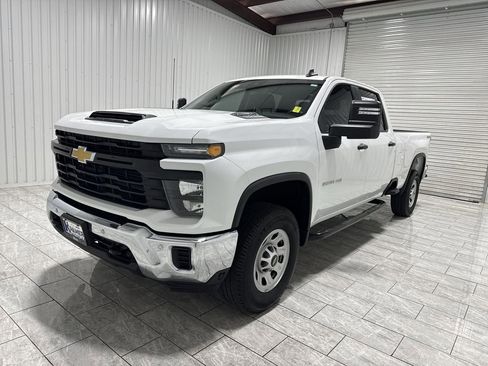 Used 2025 Chevrolet Silverado 3500 W/T w/ WT/CX Safety Package AWD/4WD image 1