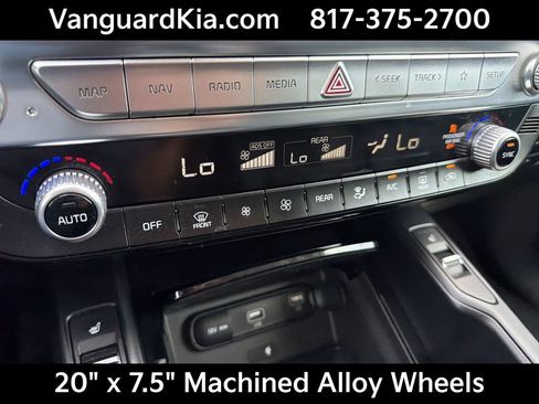 Certified 2022 Kia Telluride S FWD image 19