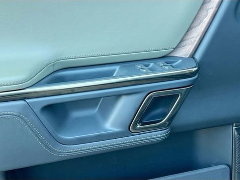 Used 2022 Rivian R1T Adventure image 12