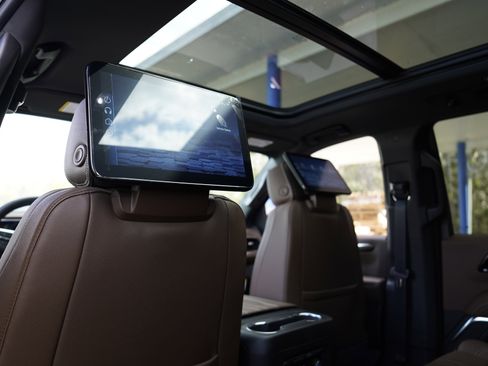 New 2026 Chevrolet Tahoe High Country image 83