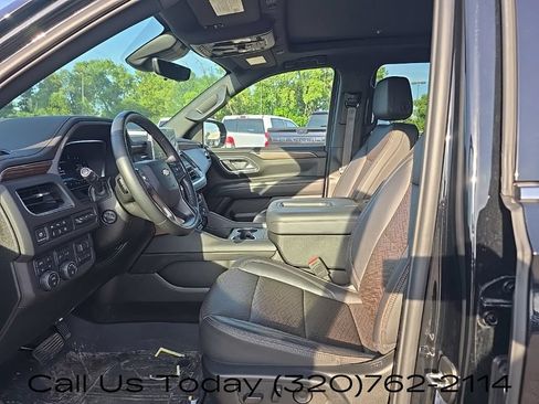 Used 2024 Chevrolet Suburban High Country AWD/4WD image 11