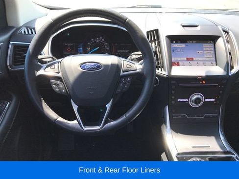 Used 2019 Ford Edge Titanium w/ Cold Weather Package AWD/4WD image 7