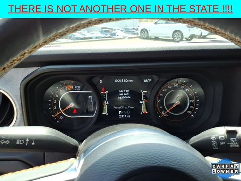 Used 2024 Jeep Wrangler Unlimited Sahara AWD/4WD image 15