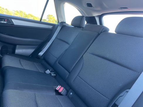 Used 2015 Subaru Outback 2.5i Premium AWD/4WD image 18