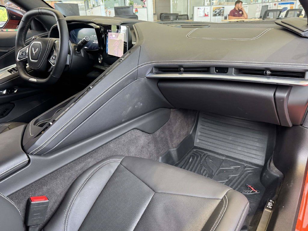 Used 2025 Chevrolet Corvette Z06 w/ Battery Protection Package RWD image 15